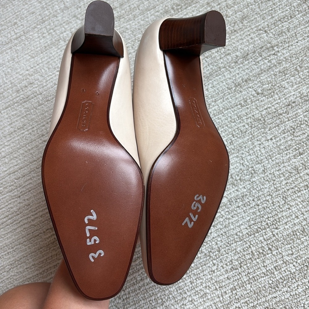 Coach Bone Color Pump Heel - Picture 5 of 9